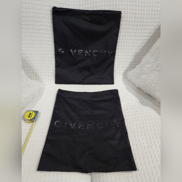 Givenchy Black Logo Dust Bag - Picture 5 of 6